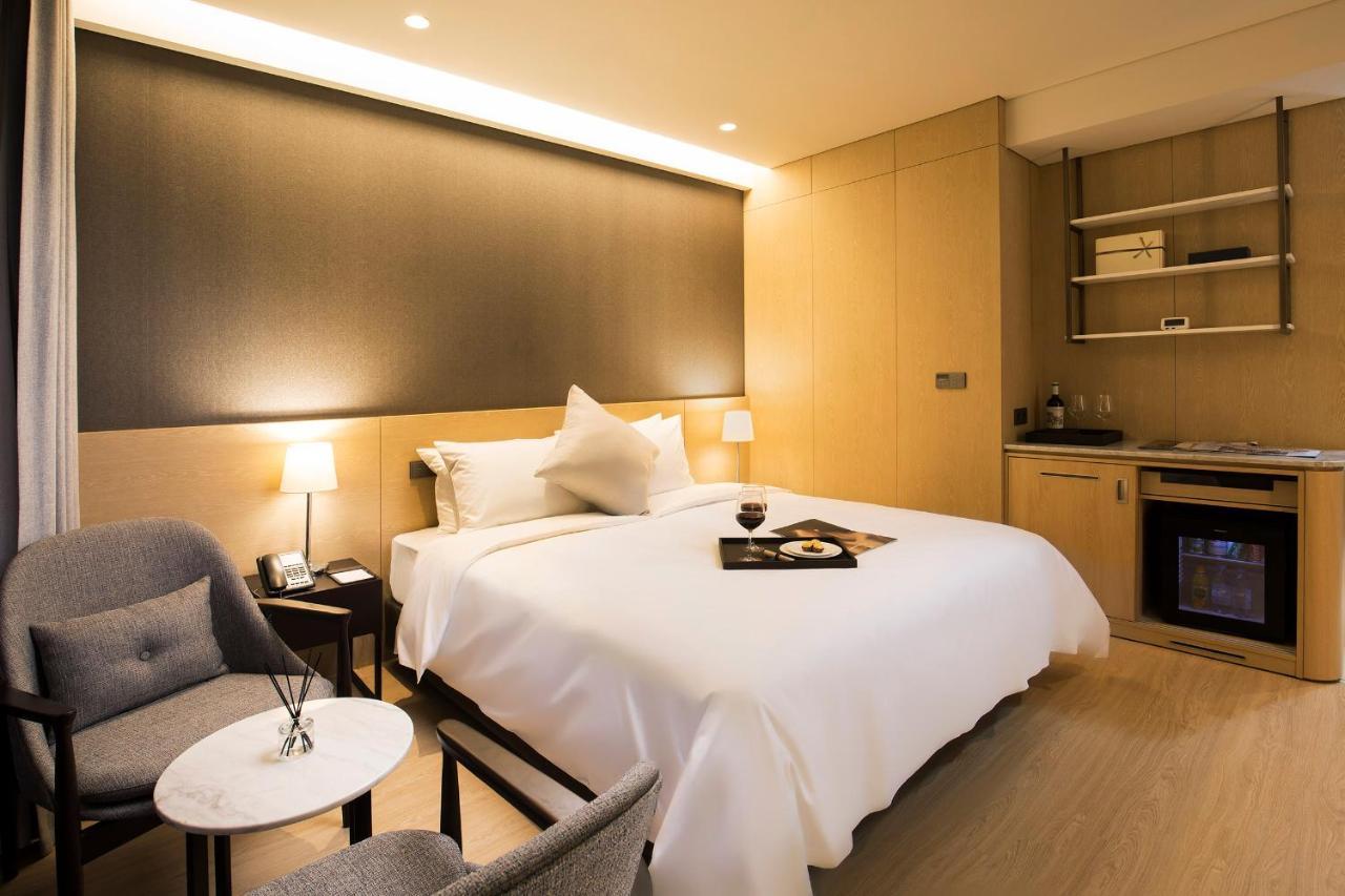 圣约翰斯酒店 江陵市 外观 照片 Studio